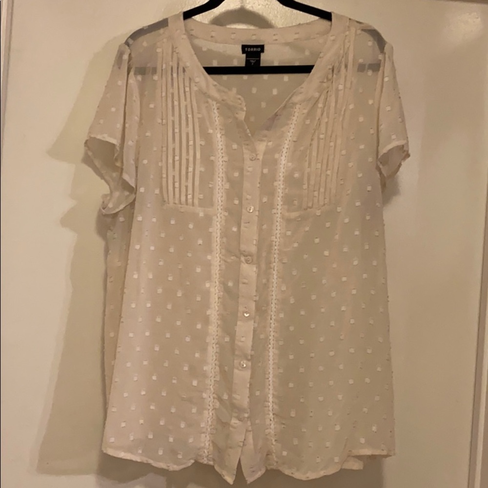 Torrid ivory button down top
